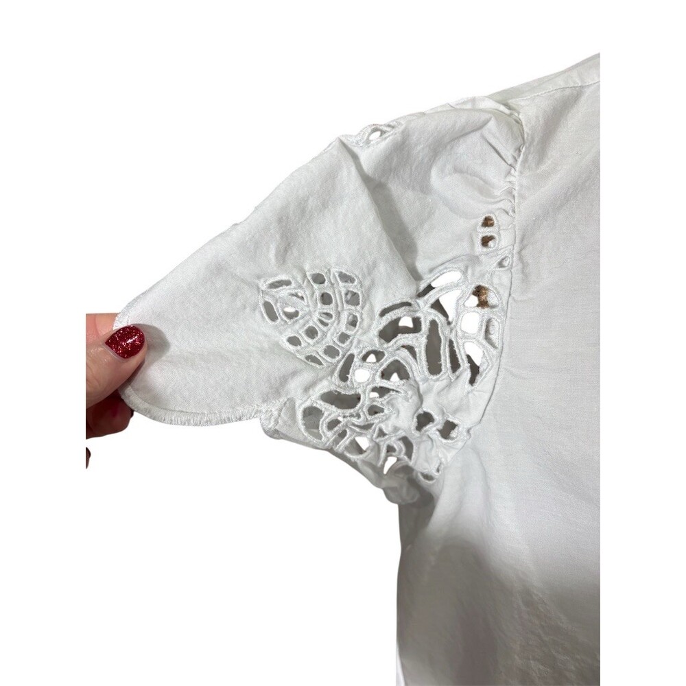 Crown & Ivy Womens Blouse Size L White Flutter Eyelet Lace Split Neck - Picture 3 of 8